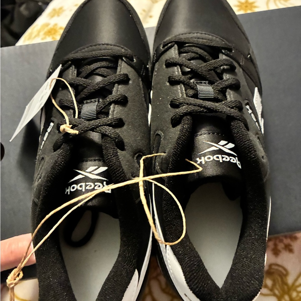 NWT Ladies Reebok Classic Black and White Ultra Flash Running Shoes (8) - Picture 3 of 5
